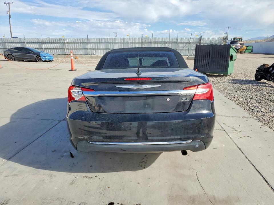 Photo 6 from auction – 2013 CHRYSLER 200 with VIN 1C3BCBEB4DN531687