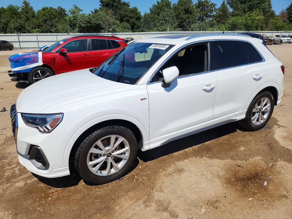 AUDI Q3 2023 с VIN WA1DECF37P1114548 - Снимка от търг