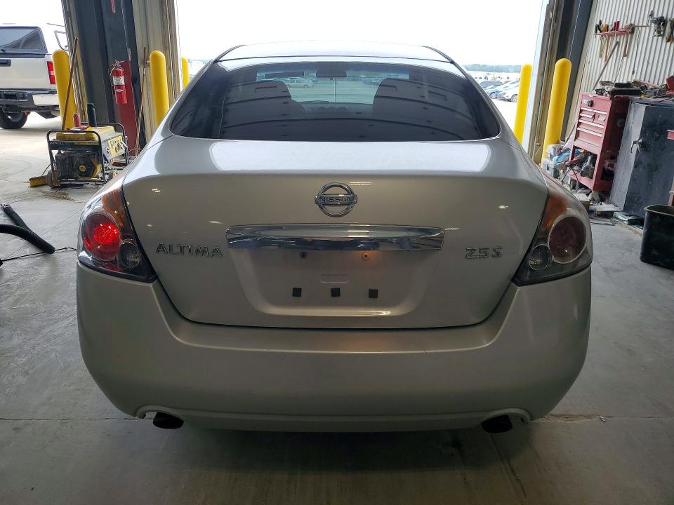 Photo 6 from auction – 2010 NISSAN ALTIMA with VIN 1N4AL2AP1AN563300
