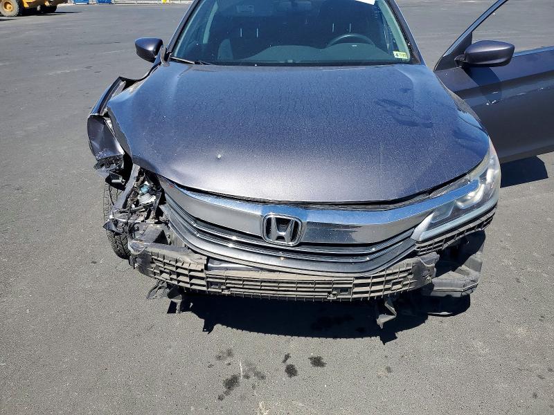 Photo 11 from auction – 2017 HONDA ACCORD with VIN 1HGCR2F32HA075189