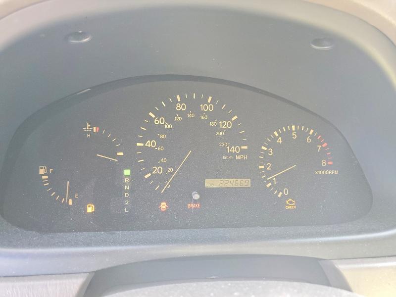 Photo 9 from auction – 1999 LEXUS RX with VIN JT6HF10UXX0052179