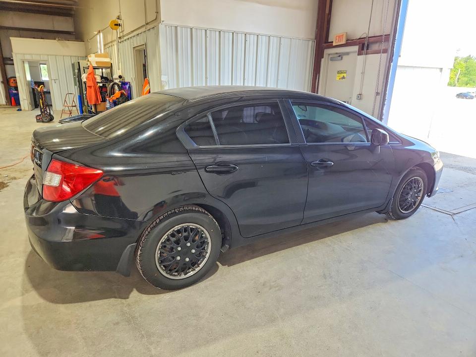 Снимка 3 от търг – 2012 HONDA CIVIC с VIN 19XFB2F57CE096109