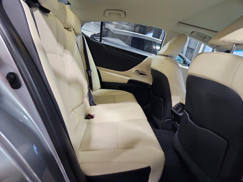 Photo 10 from auction – 2022 LEXUS ES 250 with VIN 58AD11D17NU009418