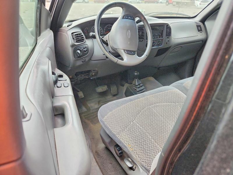 Photo 8 from auction – 2001 FORD F150 with VIN 1FTRX08LX1KF01601