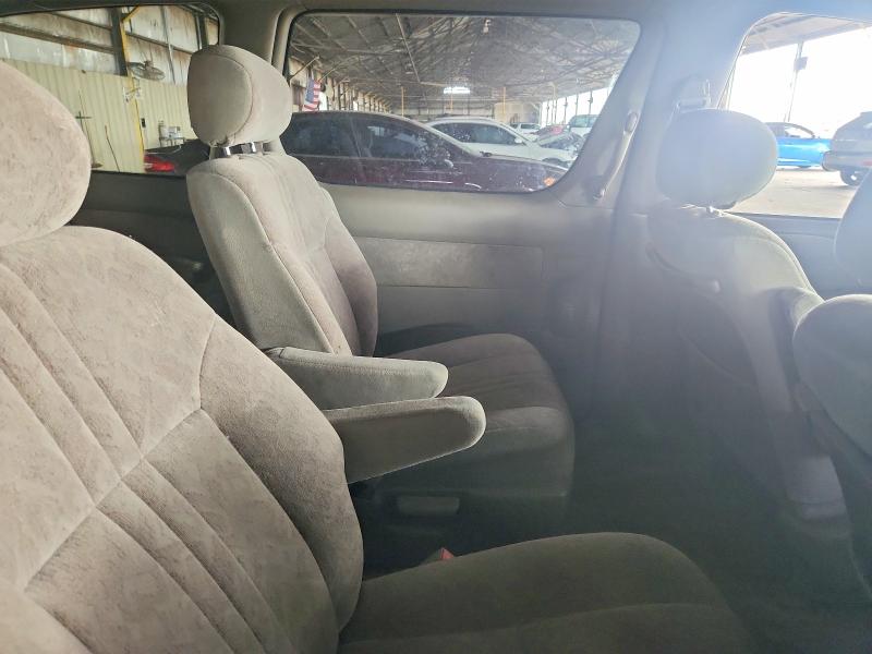 Photo 11 from auction – 2000 TOYOTA SIENNA with VIN 4T3ZF13C5YU268342