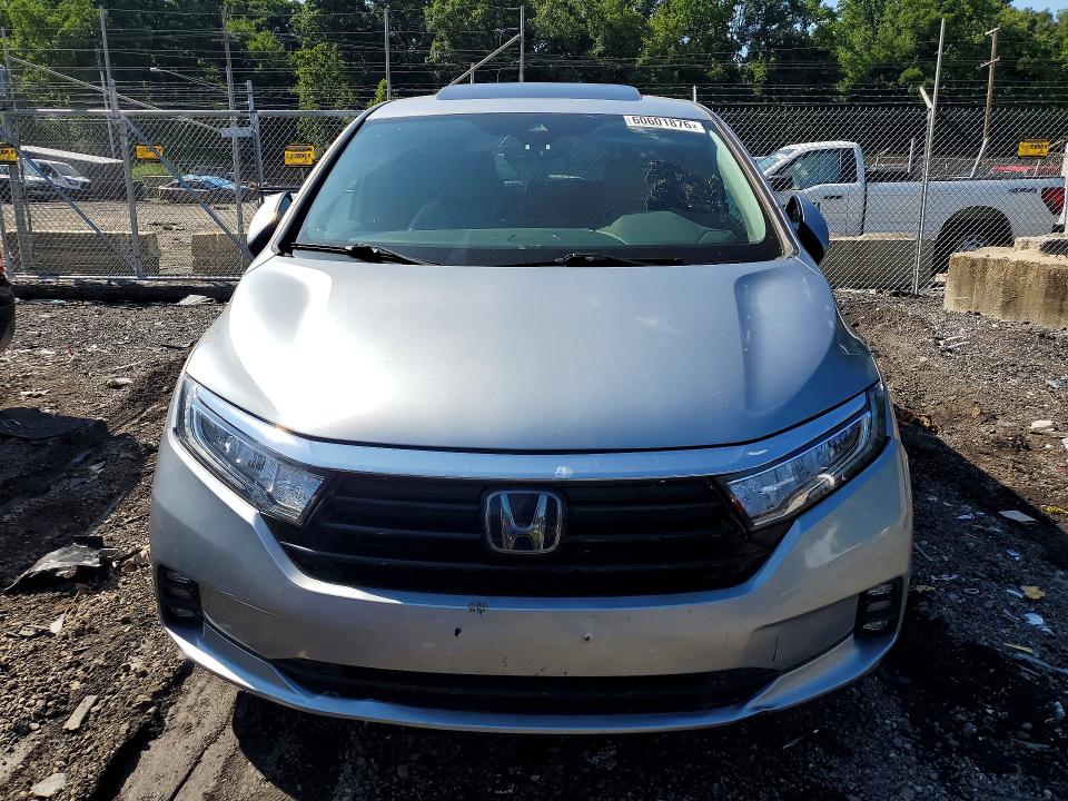 Photo 5 from auction – 2022 HONDA ODYSSEY with VIN 5FNRL6H71NB059845