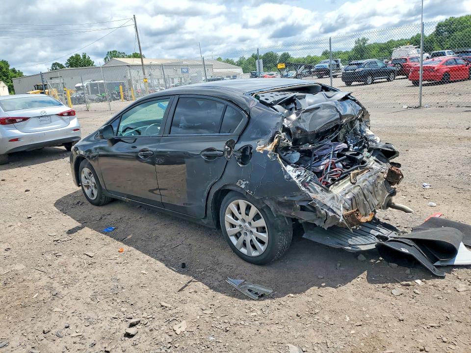 Photo 2 from auction – 2013 HONDA CIVIC with VIN 2HGFB2F57DH568090