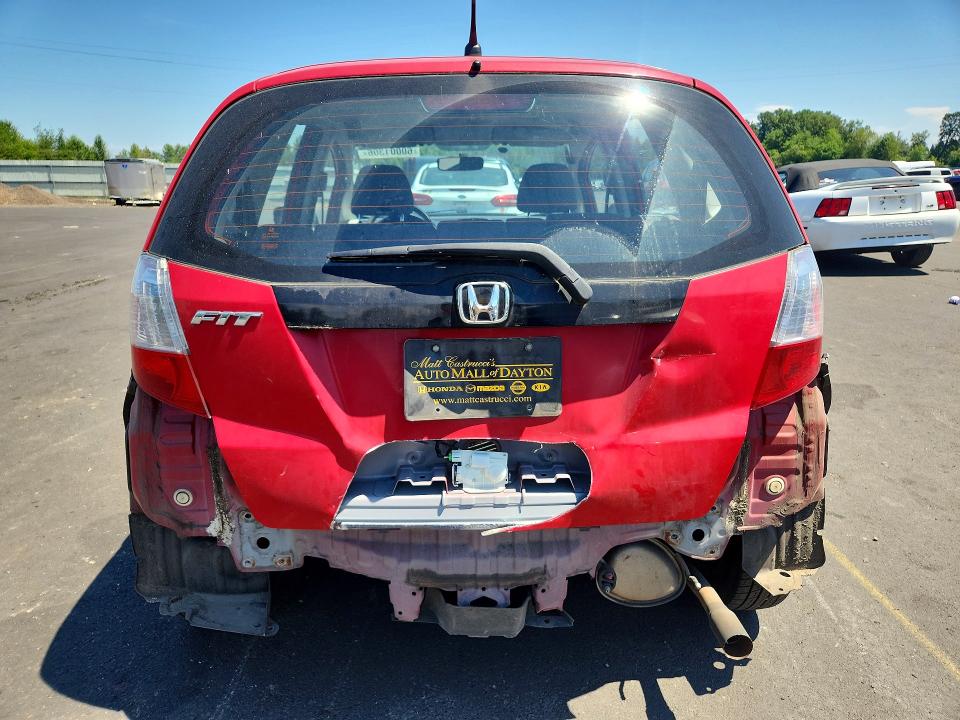 Photo 6 from auction – 2013 HONDA FIT with VIN JHMGE8H33DC070558