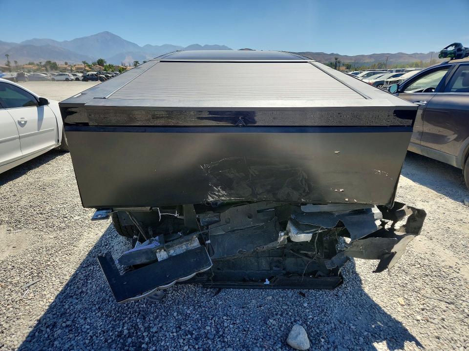 Photo 6 from auction – 2024 TESLA CYBERTRUCK with VIN 7G2CEHED5RA043797