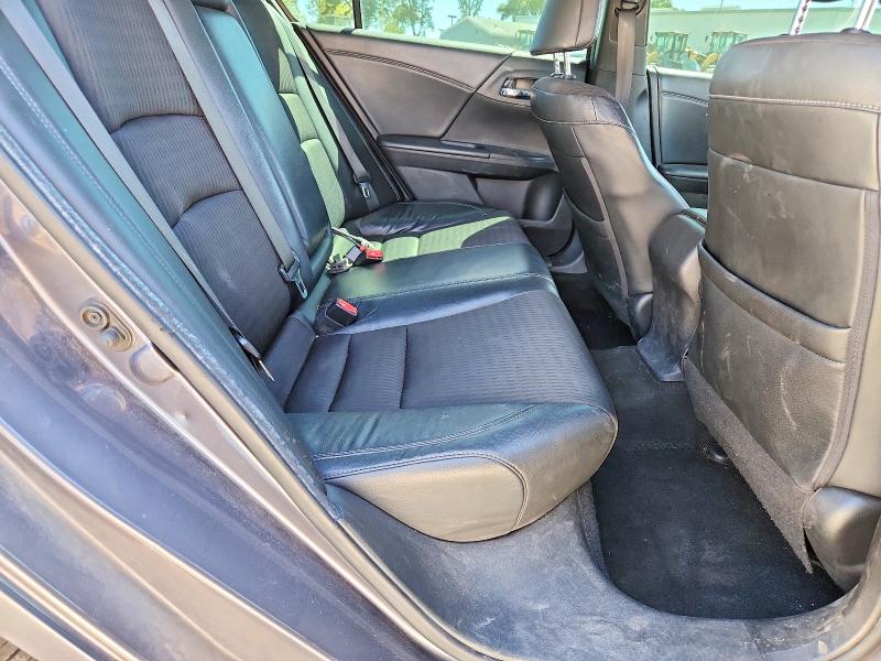 Photo 10 from auction – 2016 HONDA ACCORD with VIN 1HGCR2F55GA160026