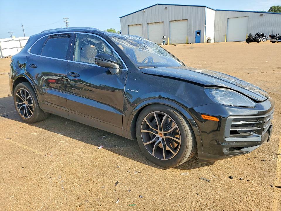 Photo 4 from auction – 2026 PORSCHE CAYENNE with VIN WP1AN2AY9TDA20037