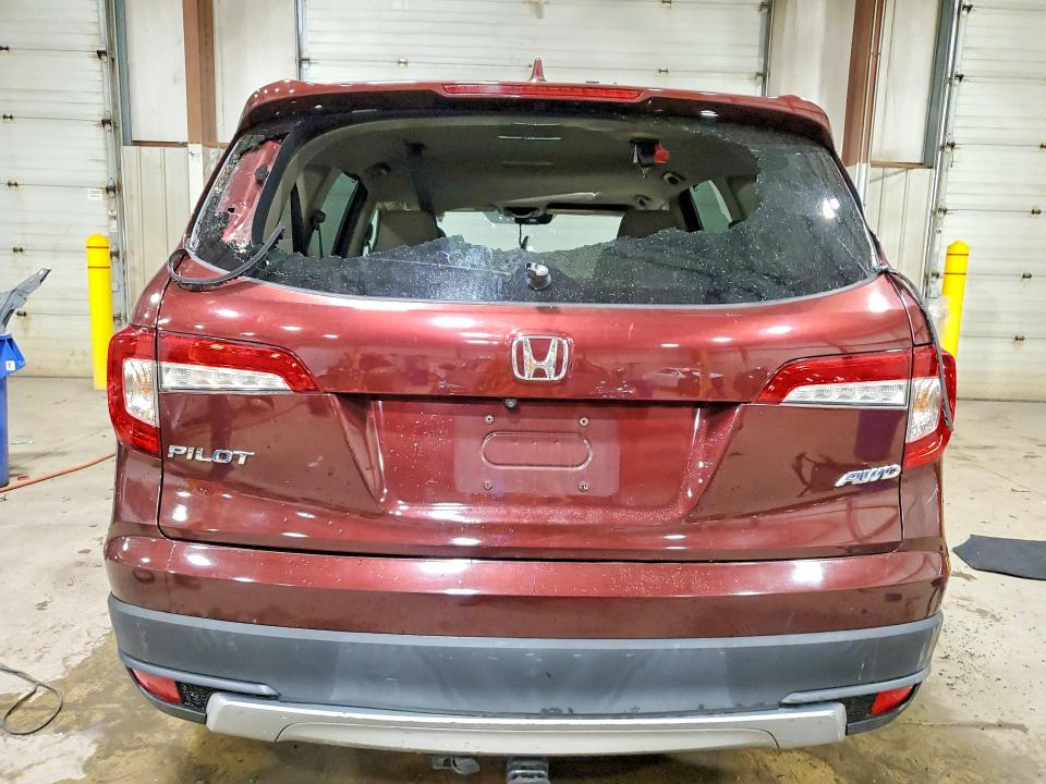 Photo 6 from auction – 2019 HONDA PILOT with VIN 5FNYF6H57KB046109