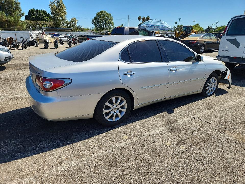 Photo 3 from auction – 2002 LEXUS ES with VIN JTHBF30G325035335