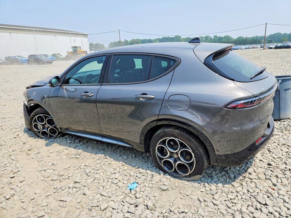 Photo 2 from auction – 2024 ALFA ROMEO TONALE with VIN ZASPATCW6R3057266