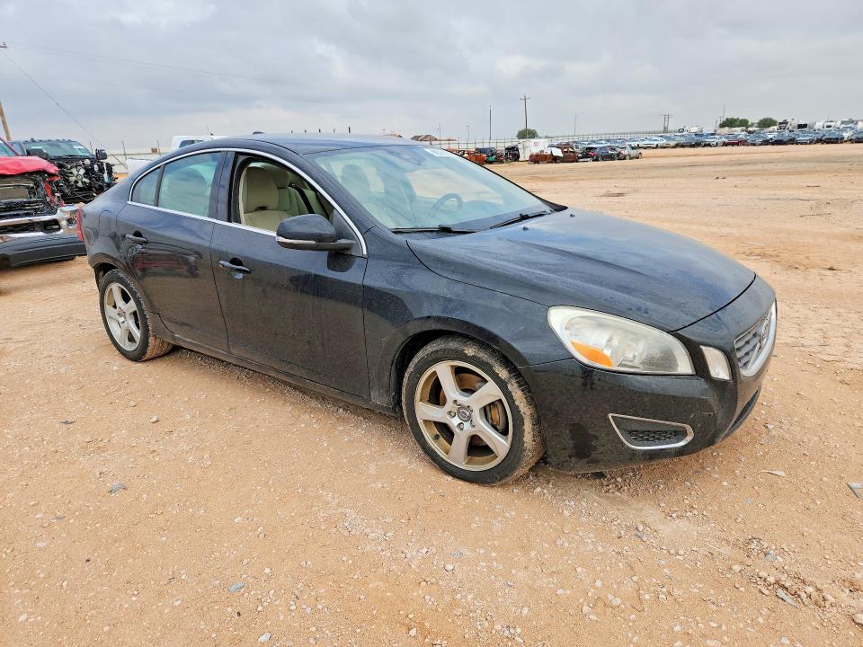 Photo 4 from auction – 2012 VOLVO S60 with VIN YV1622FSXC2057740