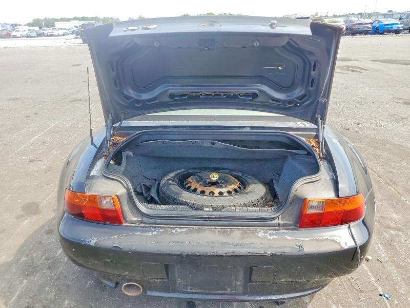 Photo 10 from auction – 1998 BMW Z3 with VIN 4USCJ3329WLC10688