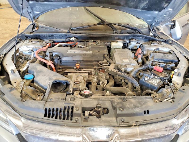 Photo 11 from auction – 2017 HONDA ACCORD with VIN JHMCR6F52HC010790