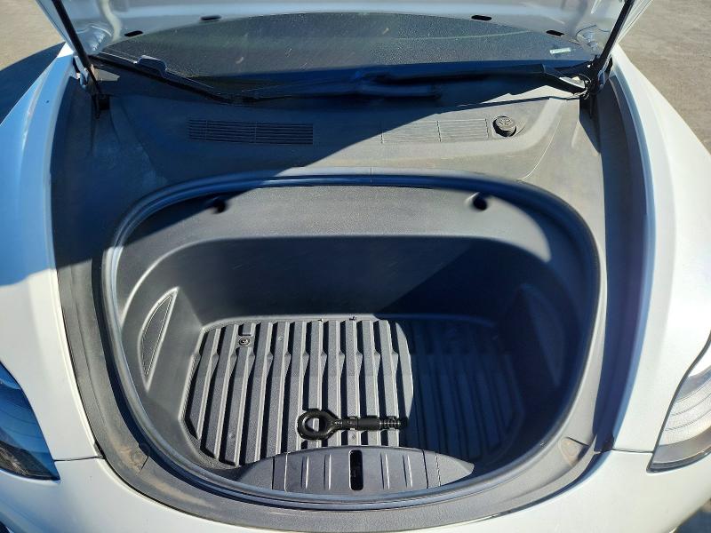Photo 11 from auction – 2021 TESLA MODEL 3 with VIN 5YJ3E1EC4MF876245
