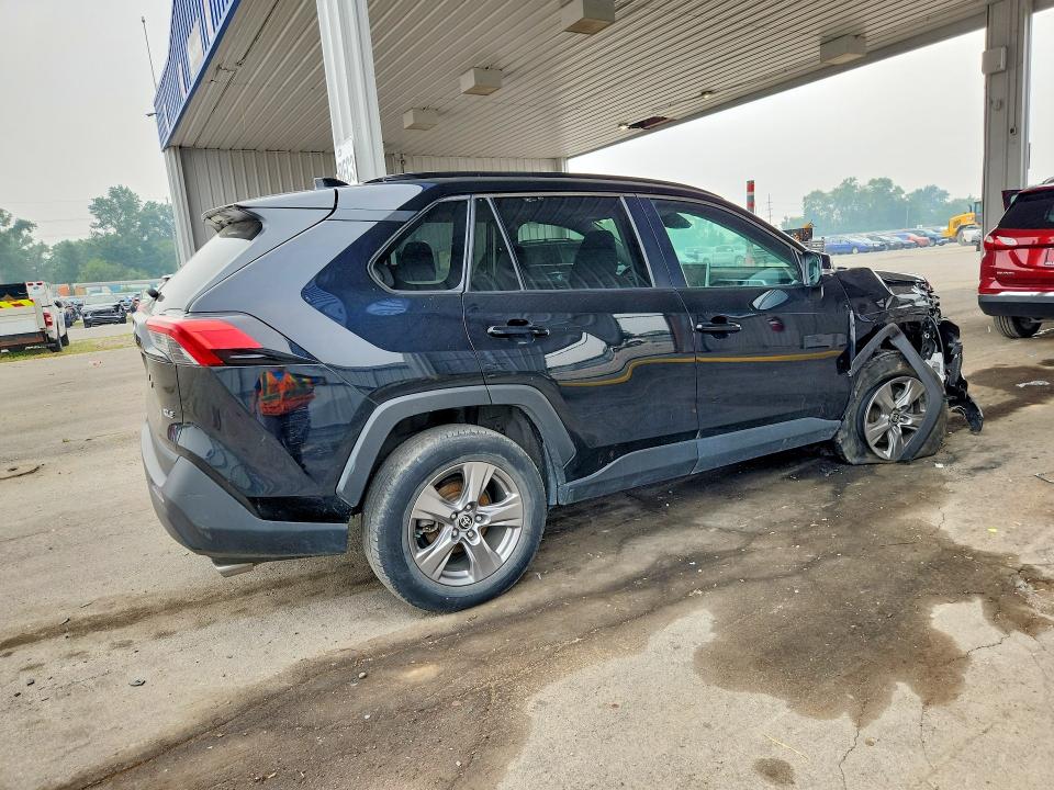 Photo 3 from auction – 2024 TOYOTA RAV4 with VIN 2T3W1RFV2RC261588