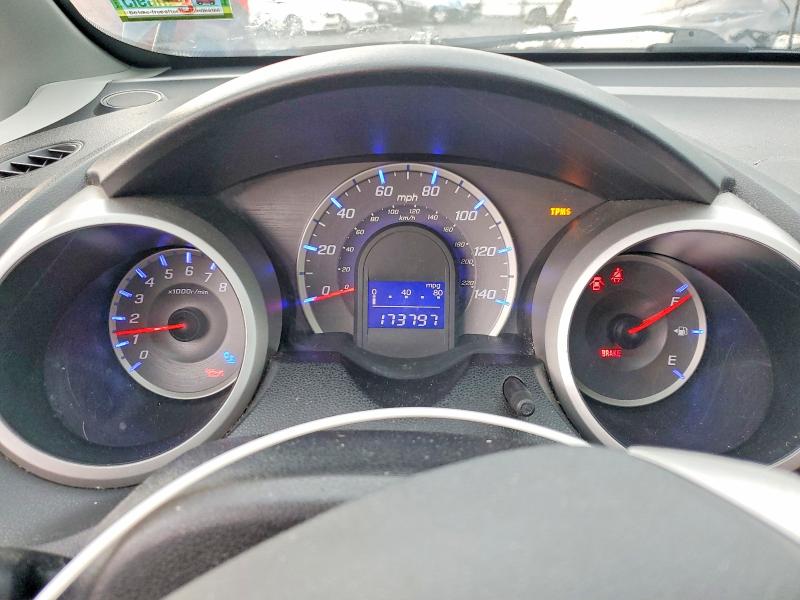 Photo 9 from auction – 2010 HONDA FIT with VIN JHMGE8G42AC002712