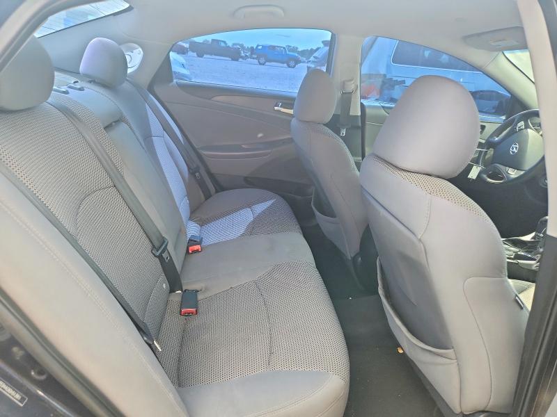 Photo 10 from auction – 2013 HYUNDAI SONATA with VIN 5NPEB4AC6DH513911