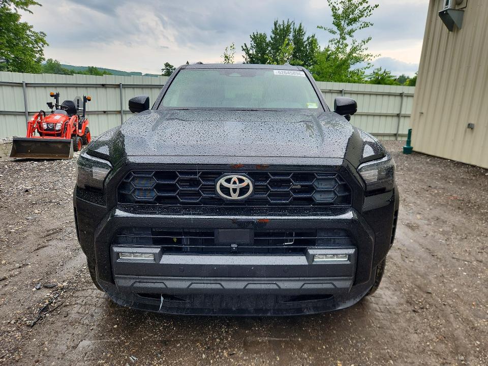 Photo 5 from auction – 2026 TOYOTA 4RUNNER with VIN JTEVB5BR4T5042313