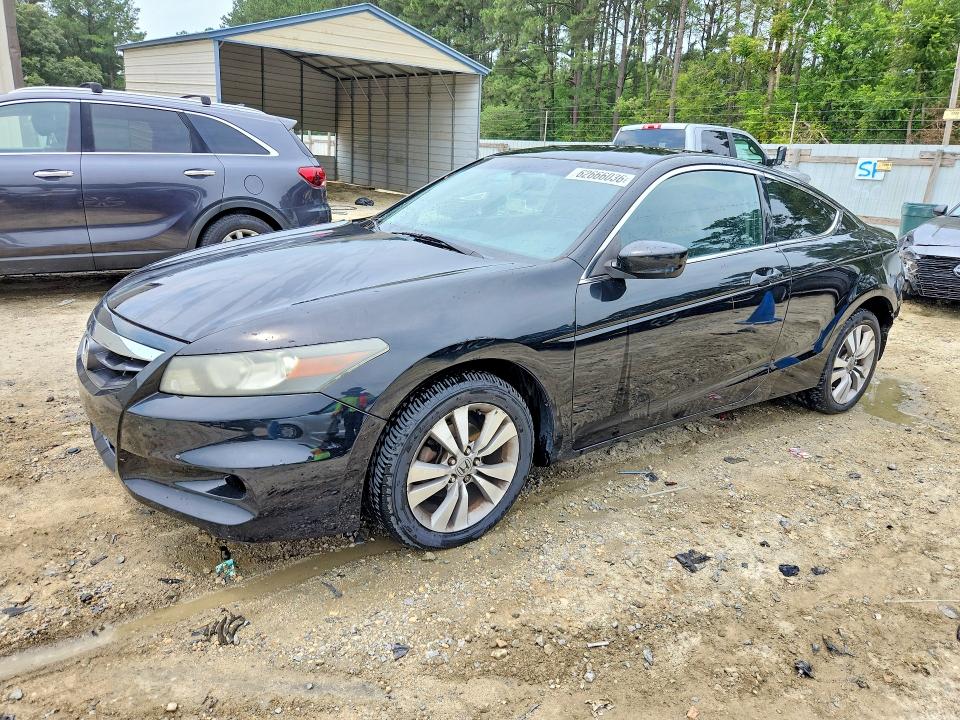 HONDA ACCORD 2011 with VIN 1HGCS1B39BA003143 - Photo from auction