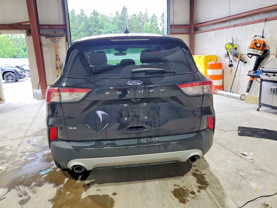 Photo 6 from auction – 2021 FORD ESCAPE with VIN 1FMCU0G60MUA20920