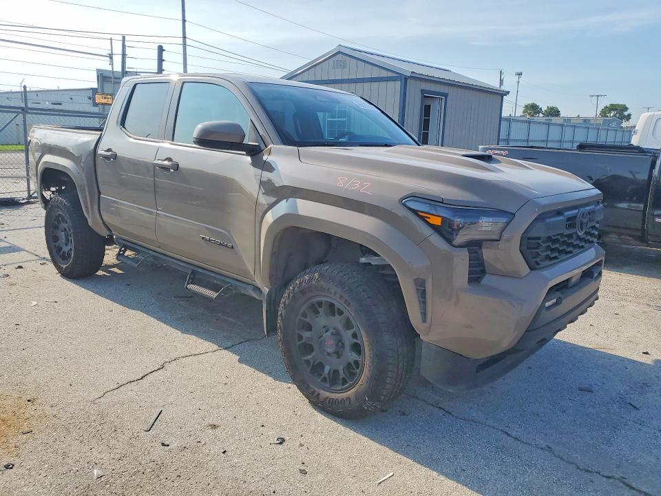 Photo 4 from auction – 2026 TOYOTA TACOMA with VIN 3TMLB5JN8TM213763