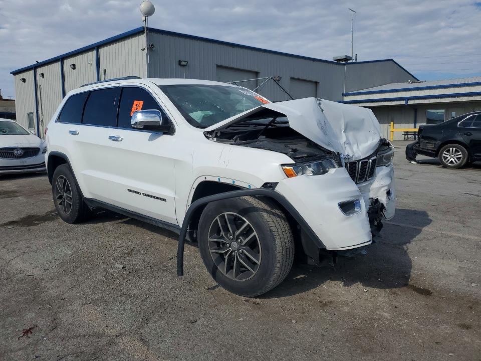 Photo 4 from auction – 2017 JEEP GRAND CHEROKEE with VIN 1C4RJEBG2HC868099