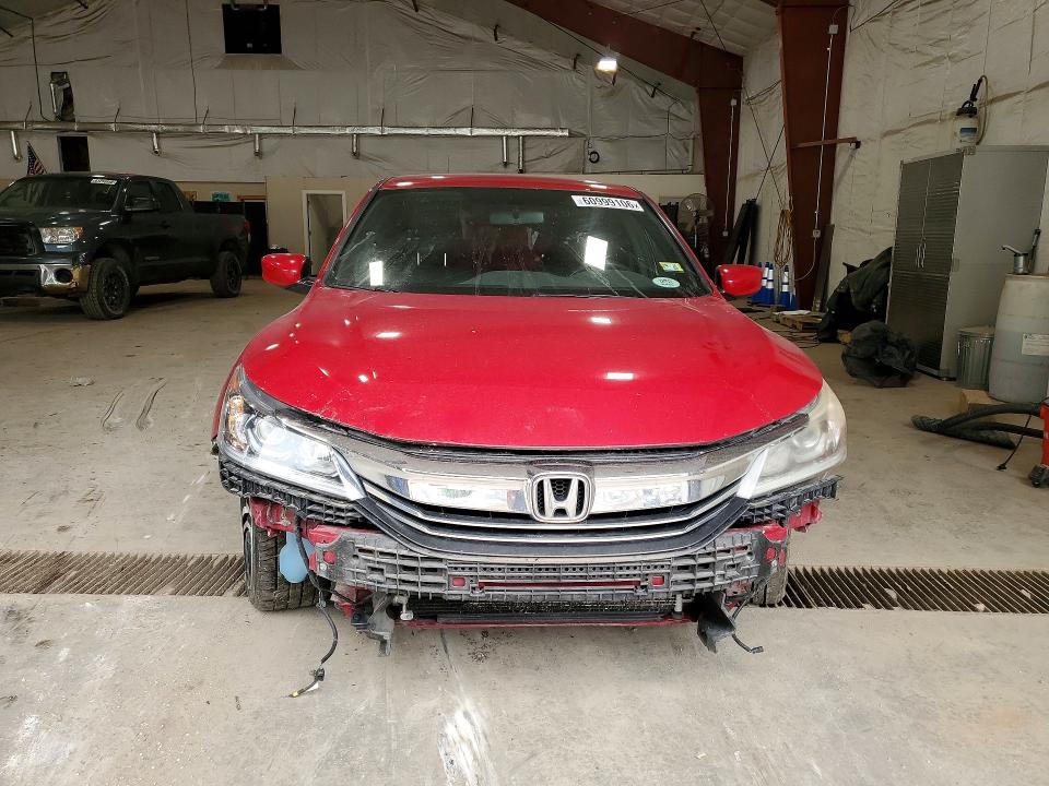 Photo 5 from auction – 2017 HONDA ACCORD with VIN 1HGCR2F51HA047935