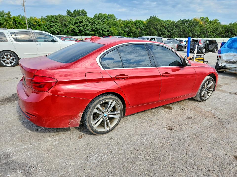 Photo 3 from auction – 2017 BMW 330 with VIN WBA8B9C33HK885119