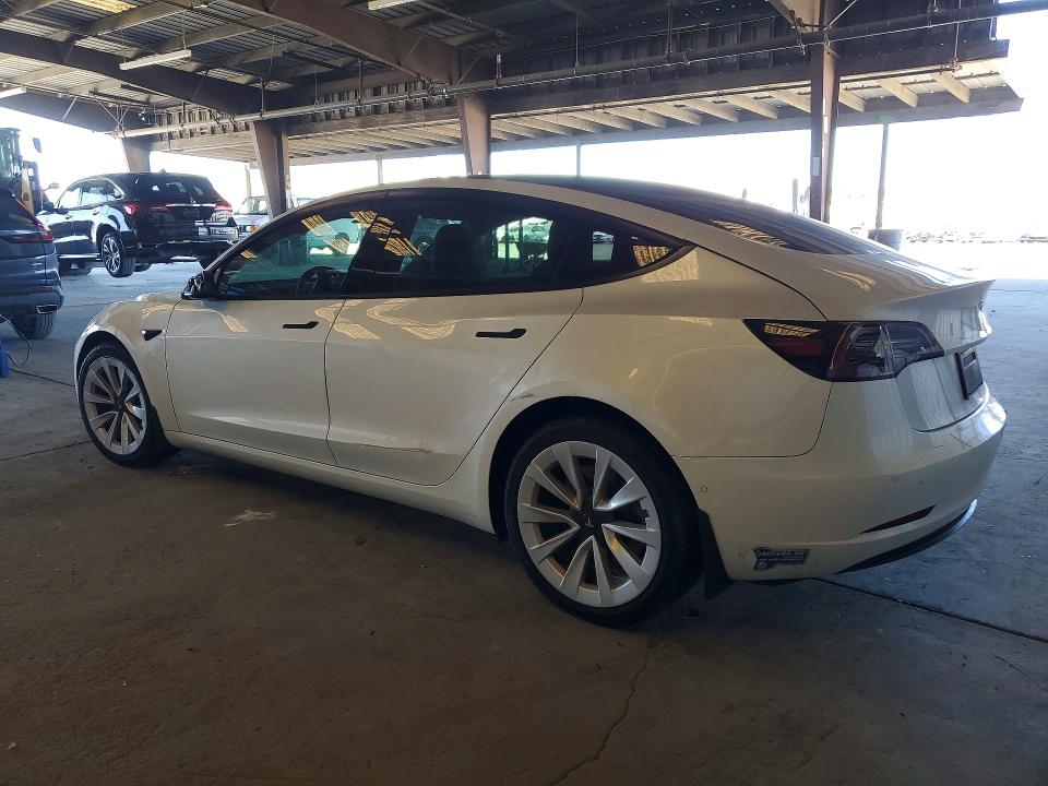 Снимка 2 от търг – 2021 TESLA MODEL 3 с VIN 5YJ3E1EA7MF862564