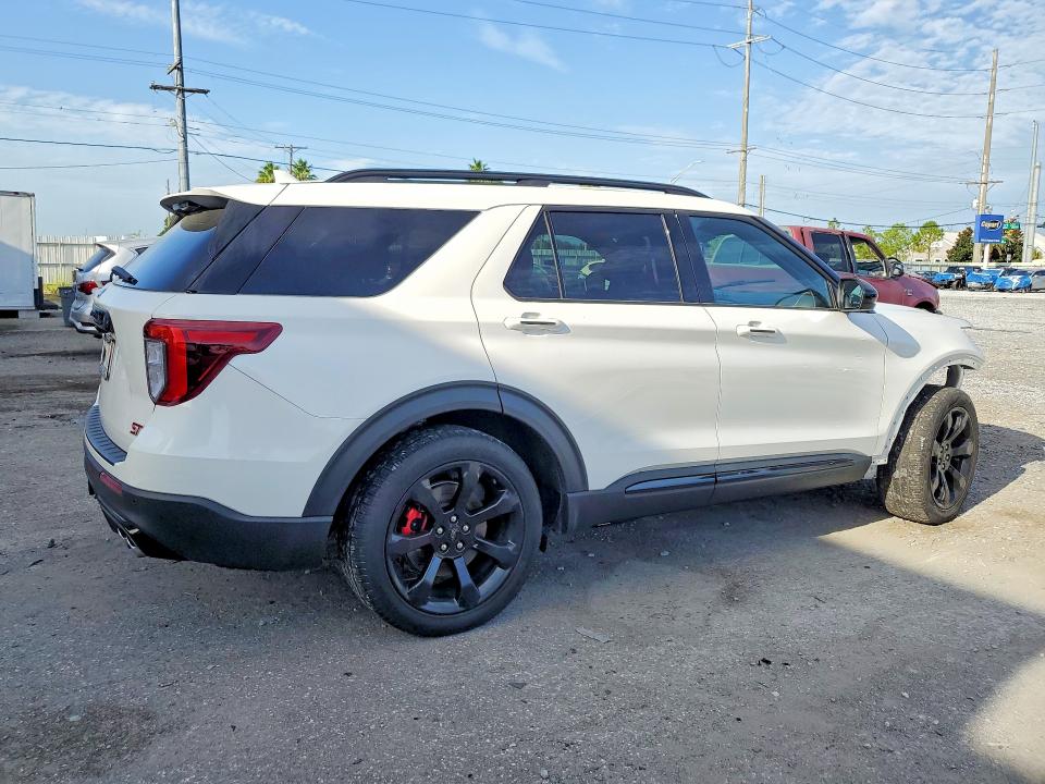 Photo 3 from auction – 2022 FORD EXPLORER with VIN 1FM5K7GCXNGB87668