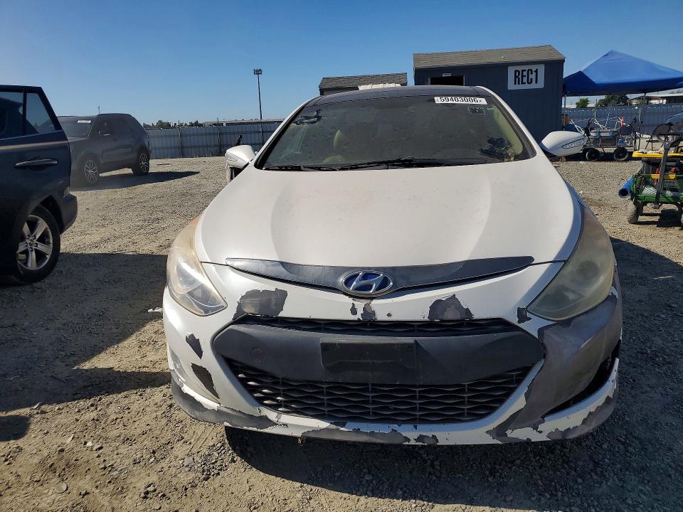 Photo 5 from auction – 2014 HYUNDAI SONATA with VIN KMHEC4A42EA107117