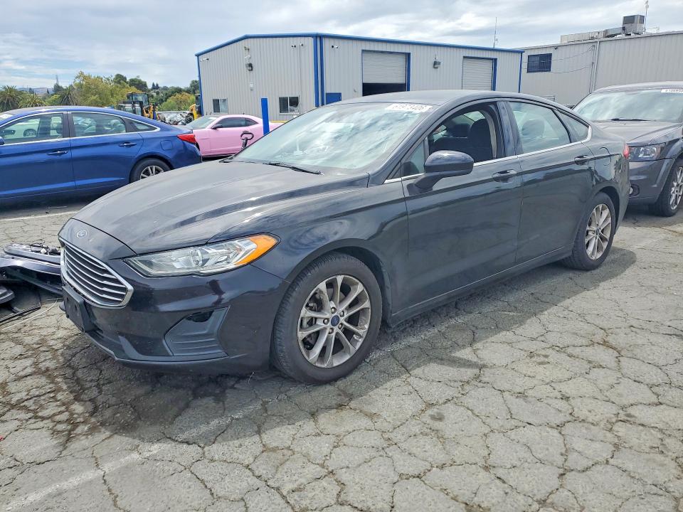 Photo 1 from auction – 2019 FORD FUSION with VIN 3FA6P0HDXKR203693