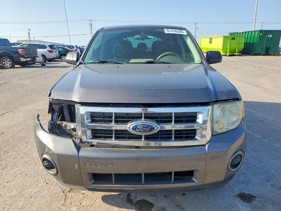 Photo 5 from auction – 2011 FORD ESCAPE with VIN 1FMCU0C70BKB25481