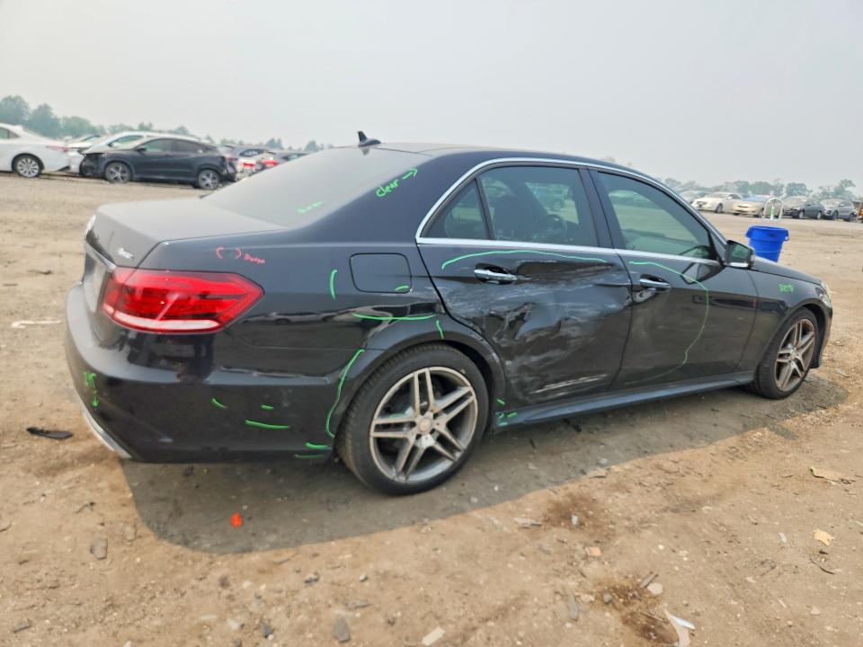 Foto 3 de la subasta – 2015 MERCEDES-BENZ E con VIN WDDHF8JB8FB126450