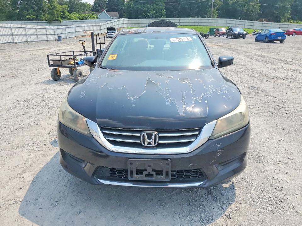 Photo 5 from auction – 2014 HONDA ACCORD with VIN 1HGCR2F35EA217126