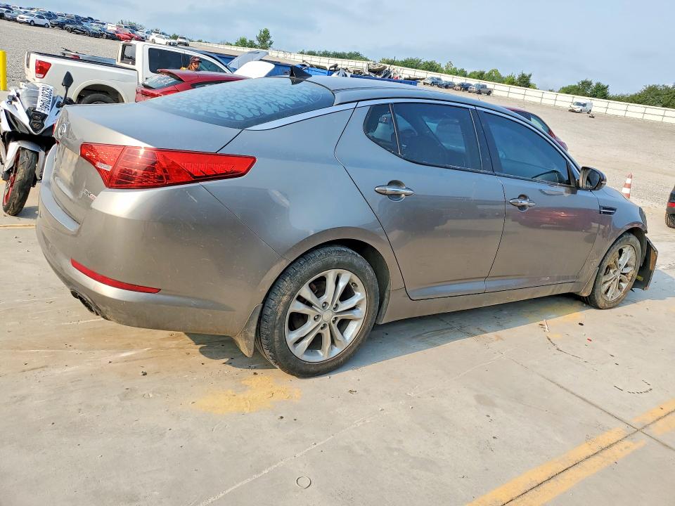 Photo 3 from auction – 2012 KIA OPTIMA with VIN 5XXGN4A7XCG017782