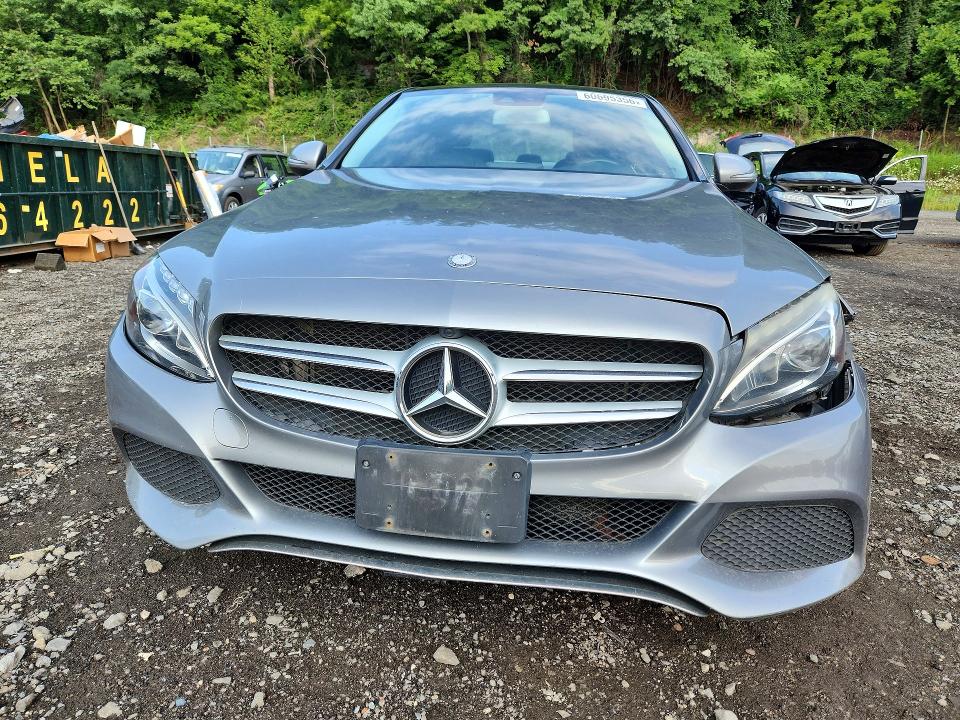 Photo 5 from auction – 2016 MERCEDES-BENZ C with VIN 55SWF4KB4GU127035