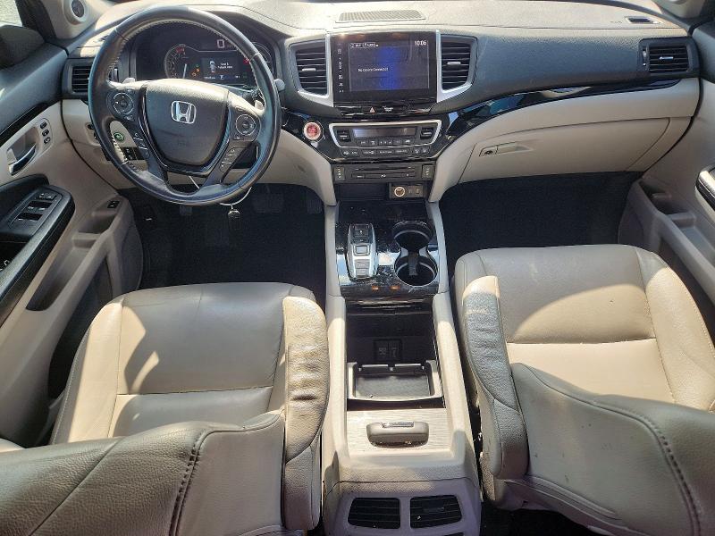 Photo 8 from auction – 2017 HONDA PILOT with VIN 5FNYF5H92HB011662