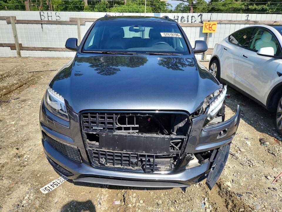 Photo 5 from auction – 2015 AUDI Q7 with VIN WA1DGAFE0FD029497
