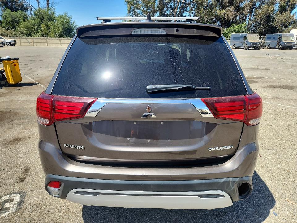 Photo 6 from auction – 2019 MITSUBISHI OUTLANDER with VIN JA4AD2A33KZ008082