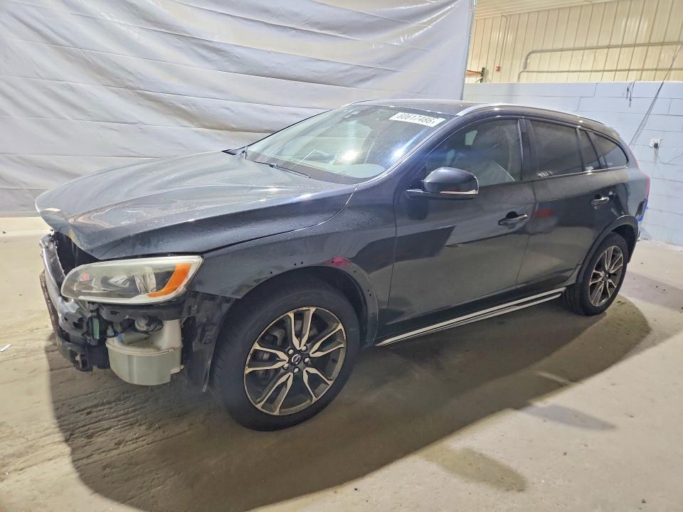 2015 VOLVO V60 CROSS COUNTRY - Търг №60617486