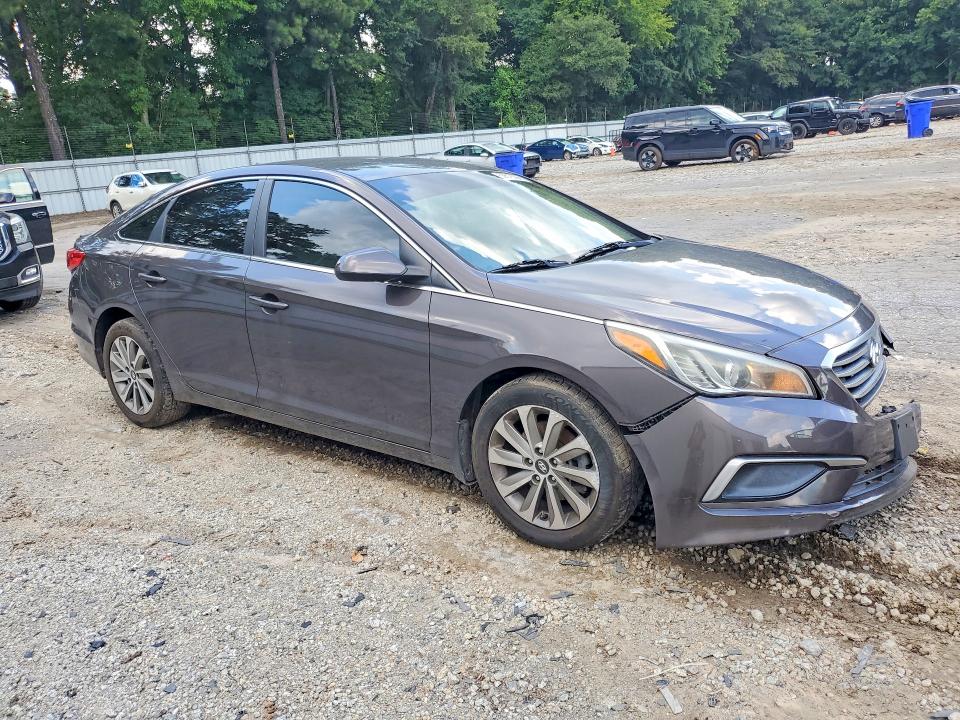 Photo 4 from auction – 2017 HYUNDAI SONATA with VIN 5NPE24AF3HH473691