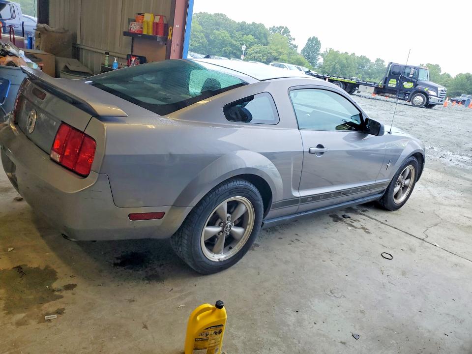 Photo 3 from auction – 2006 FORD MUSTANG with VIN 1ZVFT80N765175379