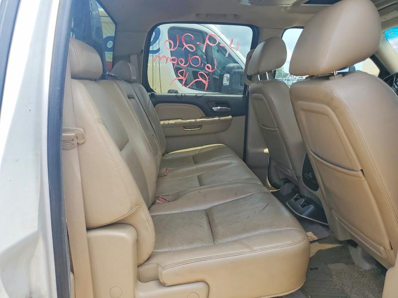 Photo 10 from auction – 2011 GMC SIERRA with VIN 1GT426C82BF181246
