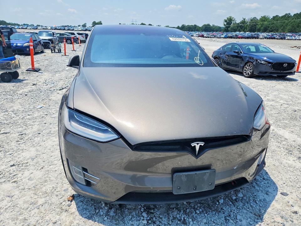 Photo 5 from auction – 2016 TESLA MODEL X with VIN 5YJXCAE47GFS00618
