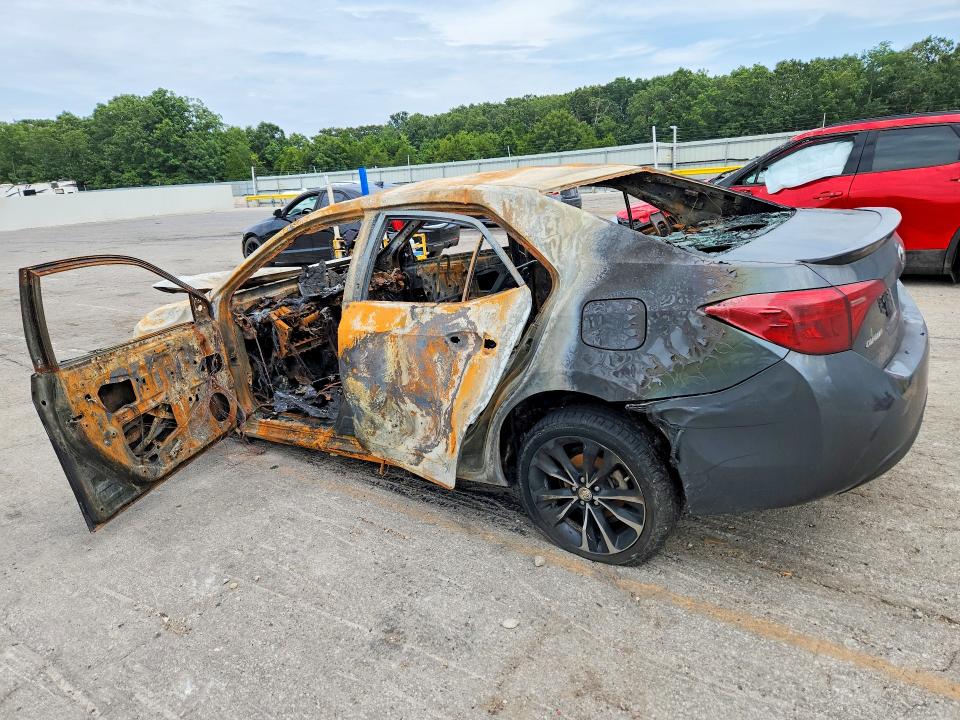 Photo 2 from auction – 2017 TOYOTA COROLLA with VIN 2T1BURHE5HC843159